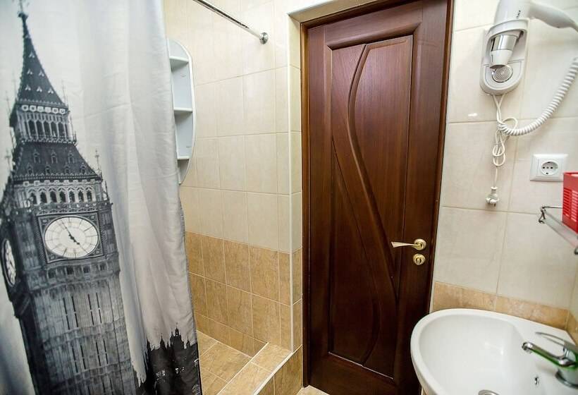 فندق Regaliya