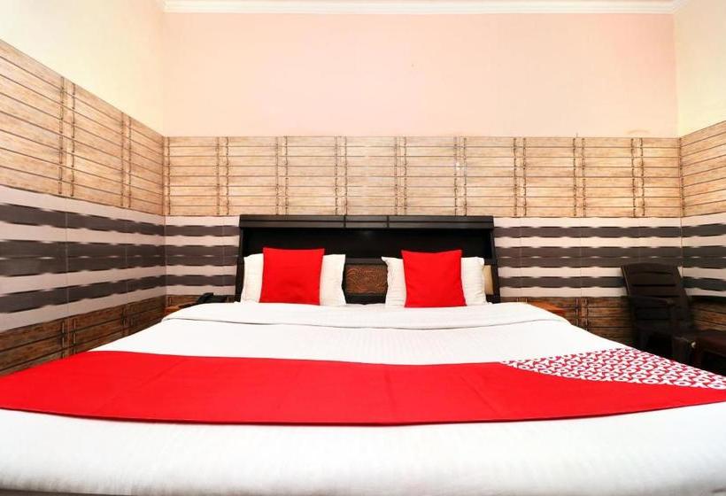 هتل Spark Inn