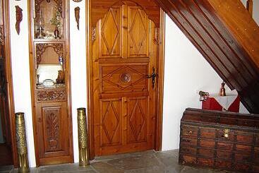 پانسیون Archontiko Repana Makrinitsa Stone Retreat