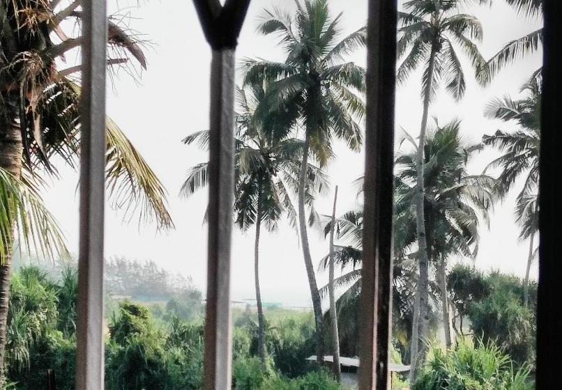 مسافرخانه Shawn S Morjim Enclave