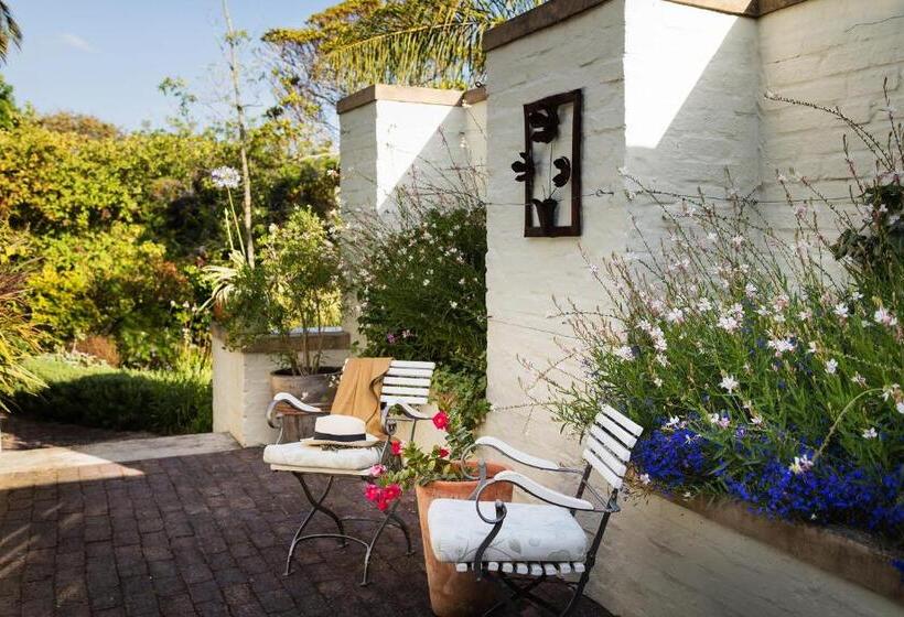 تختخواب و صبحانه Cornerway House