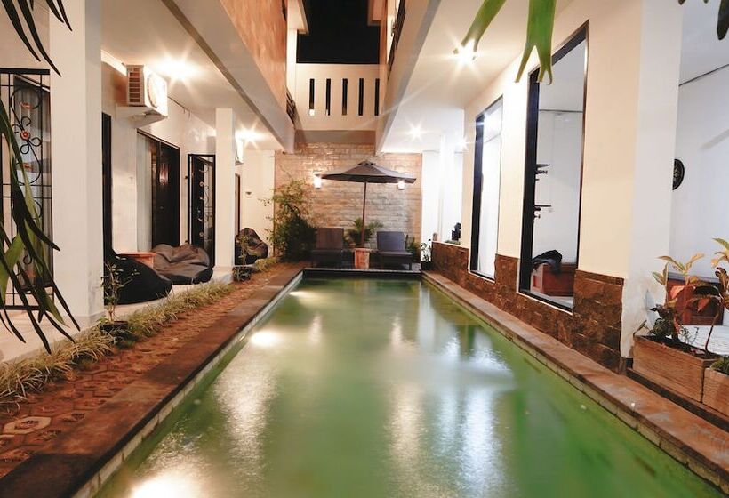 هتل Bintang Darmawan Villa