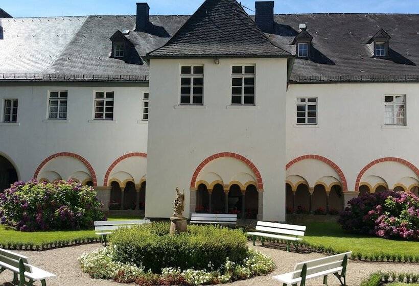 هتل Gästehaus Der Abtei Sayn