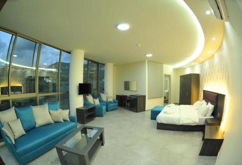 Le Six Hotel And Resort