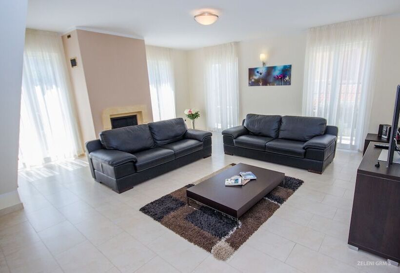 Villas Brac Hills