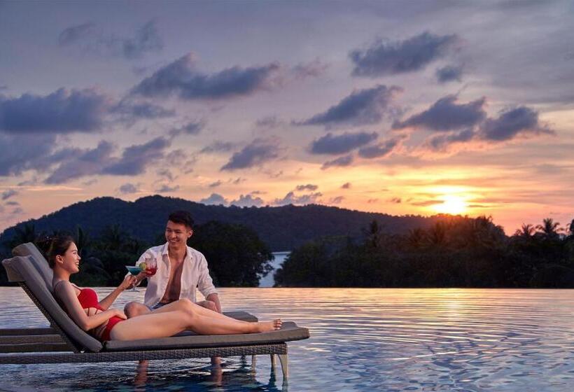 هتل Aloft Langkawi Pantai Tengah