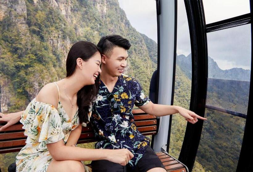 هتل Aloft Langkawi Pantai Tengah
