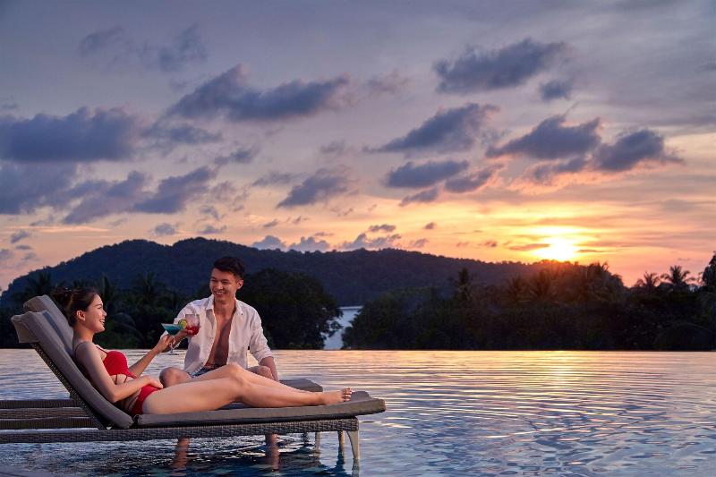 هتل Aloft Langkawi Pantai Tengah