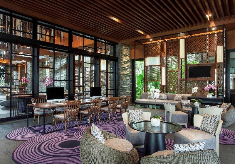 هتل Pullman Ciawi Vimala Hills Resort