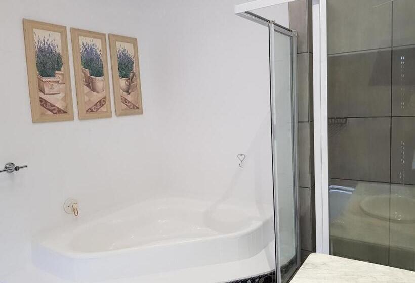 پانسیون Zonnevanger Guesthouse