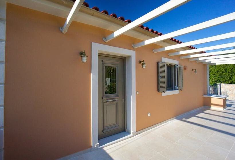 Vryonis Villa