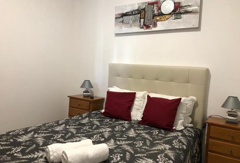 Пансион Lagos Downtown Guesthouse