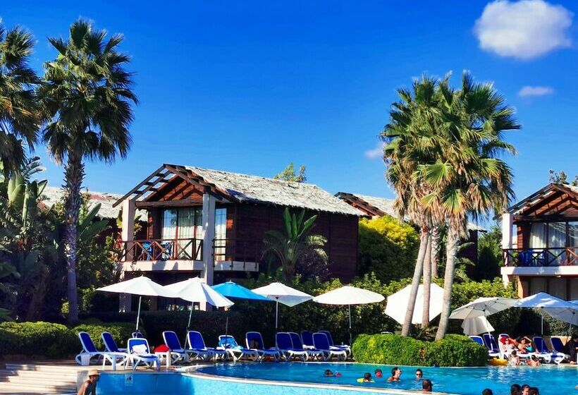 Turquoise Beach Resort