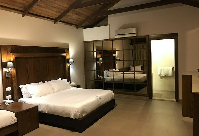 Turquoise Beach Resort