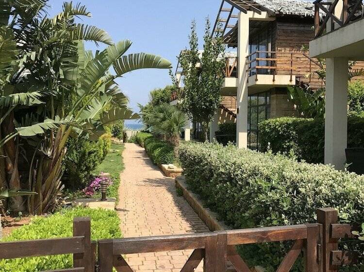 Turquoise Beach Resort