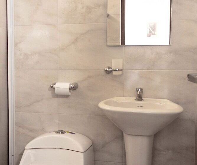 هاستل Hostal Aurora, Smith Lodging