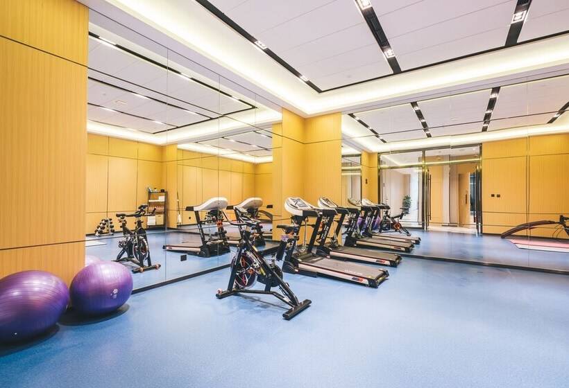 Atour Hotel Changxing Central Plaza Huzhou