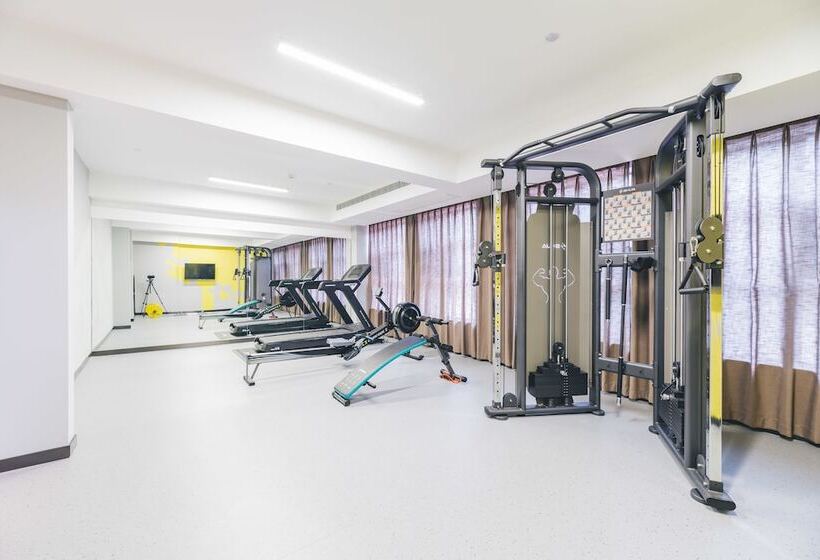 Atour Hotel Changxing Central Plaza Huzhou