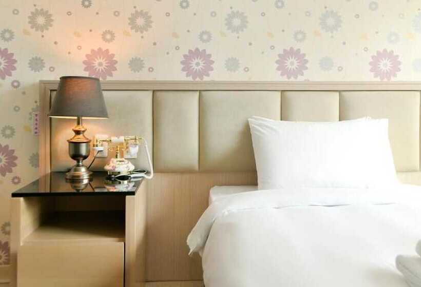 هتل Champs Elysees