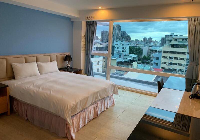 هتل Champs Elysees