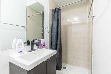 هتل Chinatown Gem Guesthouse By Elevate Rooms