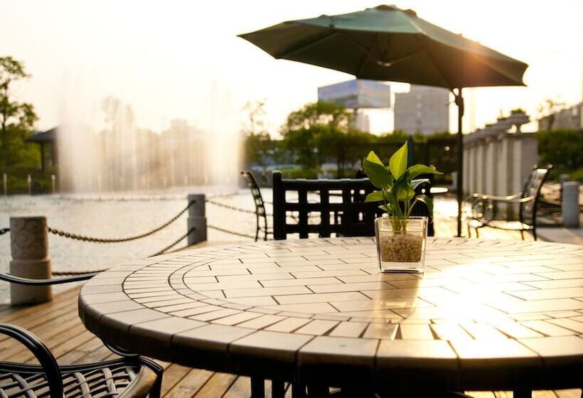 هتل Crowne Plaza Deqing Moganshan By Ihg