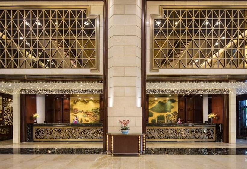 هتل Crowne Plaza Deqing Moganshan By Ihg