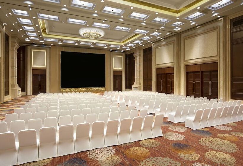 هتل Crowne Plaza Deqing Moganshan By Ihg