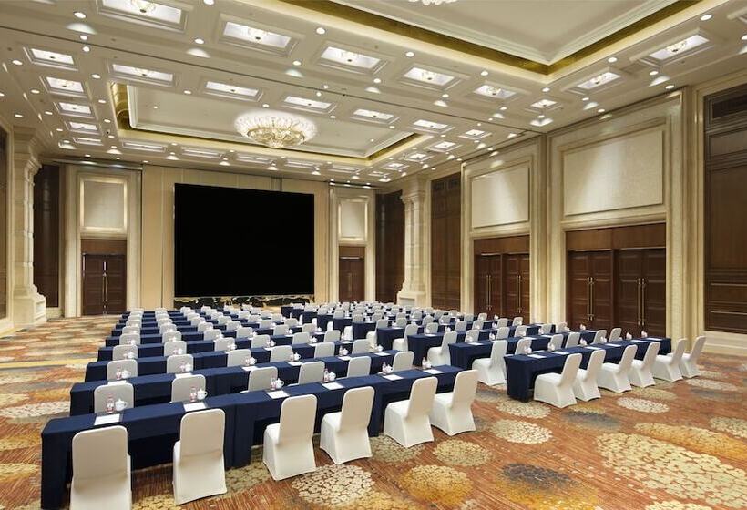 هتل Crowne Plaza Deqing Moganshan By Ihg