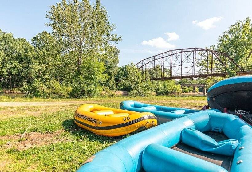 酒店 Meramec River Resort