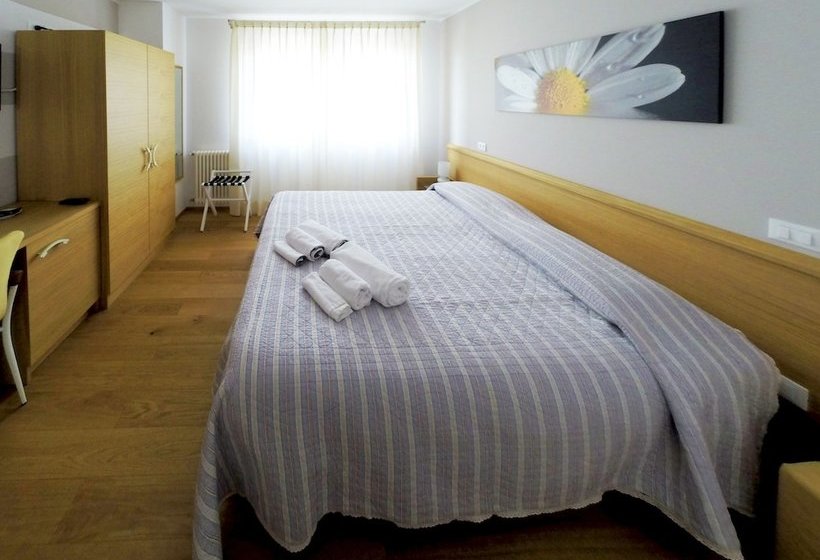 هتل روستایی Agriturismo La Madrugada