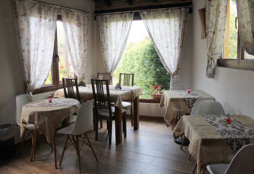 مسافرخانه Posada De Ongayo