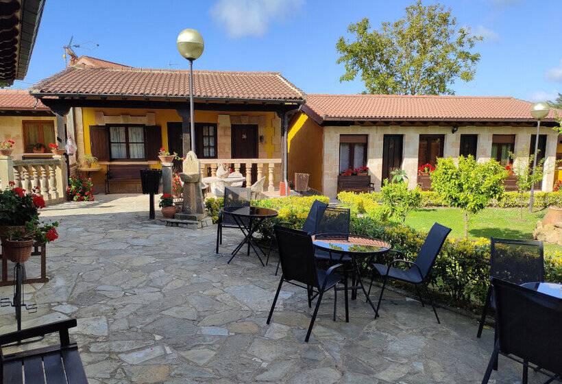 مسافرخانه Posada De Ongayo