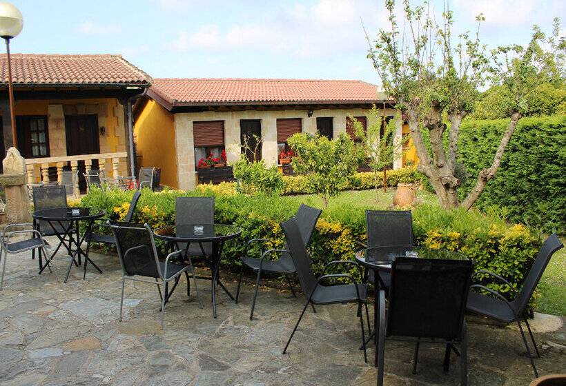 مسافرخانه Posada De Ongayo