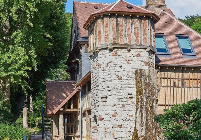 هتل Les Jardins De Coppelia