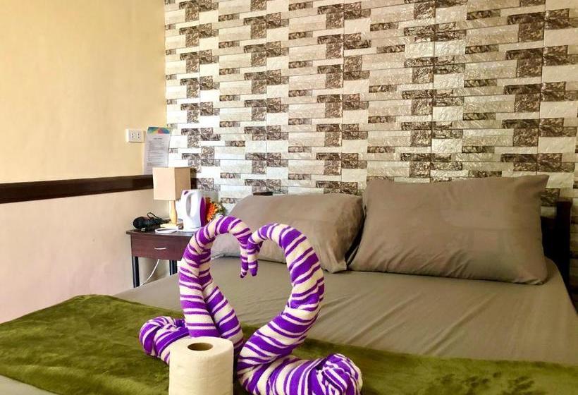 Общежитие Romantic Place Guesthouse