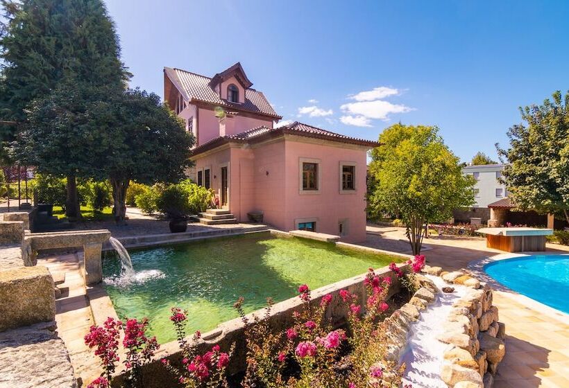 تختخواب و صبحانه Casal Palace