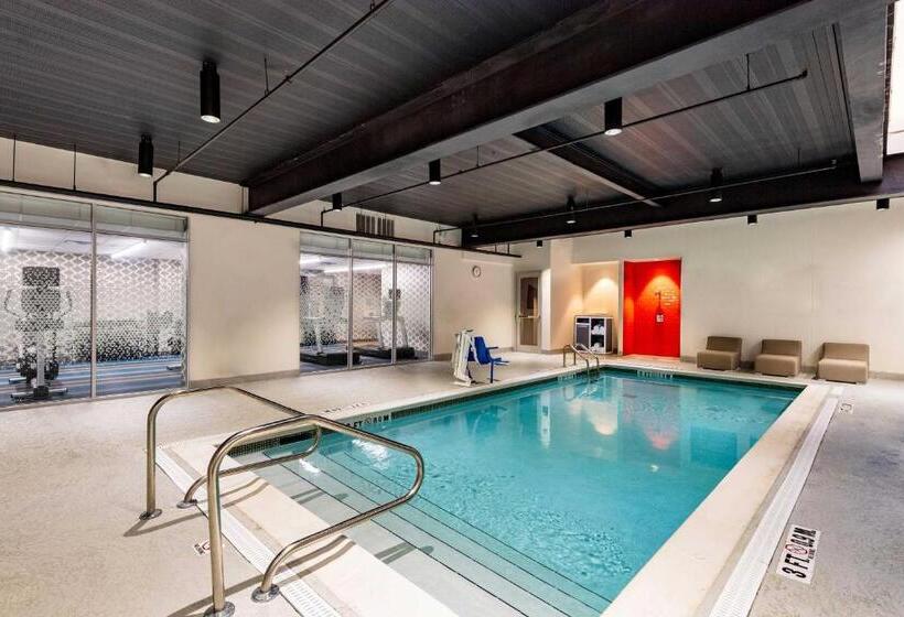 هتل Aloft Savannah Downtown Historic District
