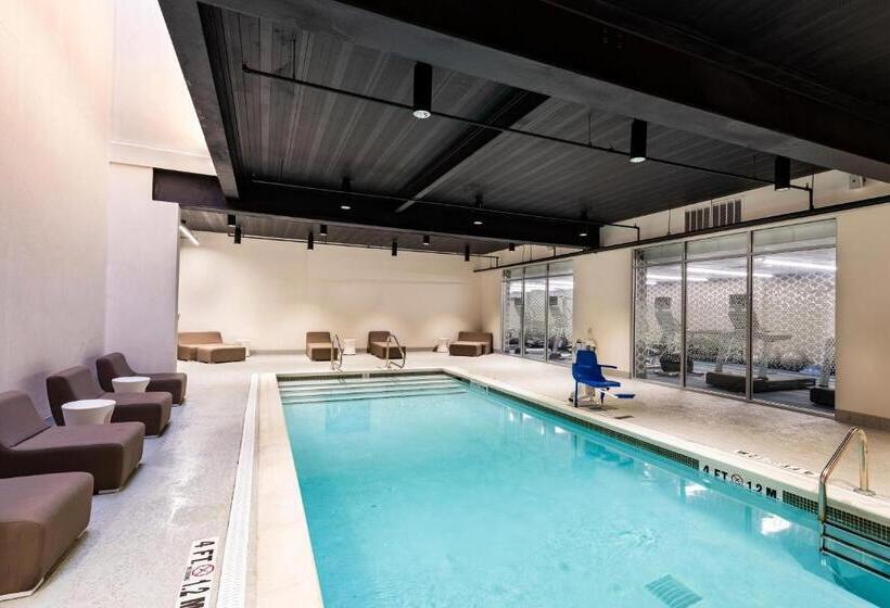 هتل Aloft Savannah Downtown Historic District