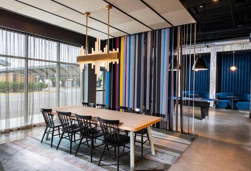 هتل Aloft Savannah Downtown Historic District
