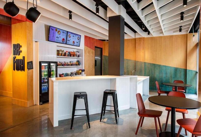 هتل Aloft Savannah Downtown Historic District
