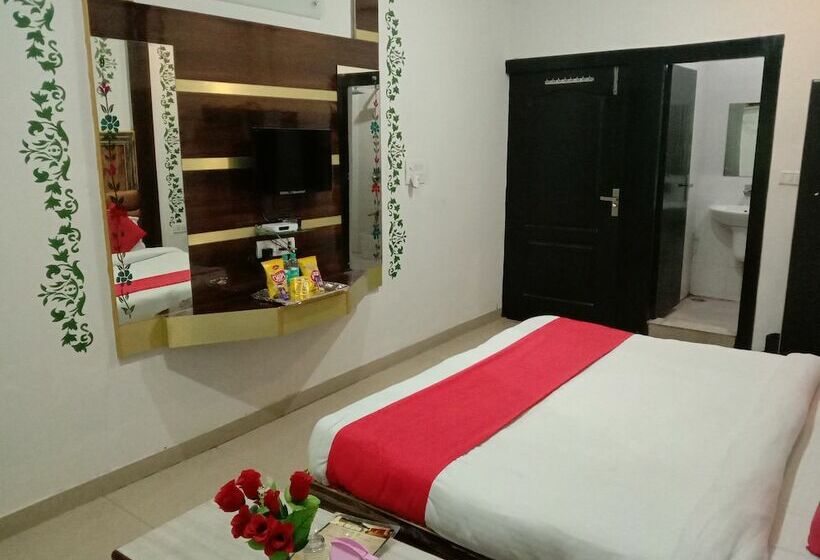 ホテル Radha Resort