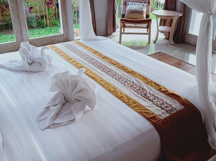 Mas Village Resort