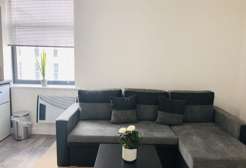 Showcase Apartments   Highcross House Apart