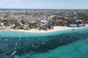 هتل Siri Beach Lodge