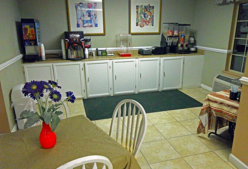 هتل America S Best Inn And Suites Beaufort