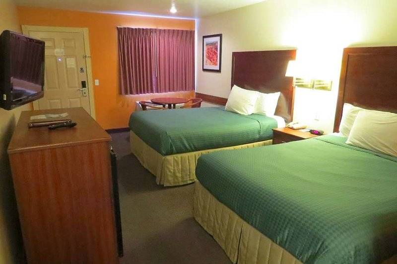 Hotel Americas Best Inn & Suites Saint George