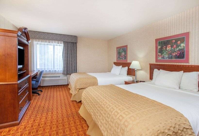 בית מלון כפרי Baymont By Wyndham Detroit/roseville