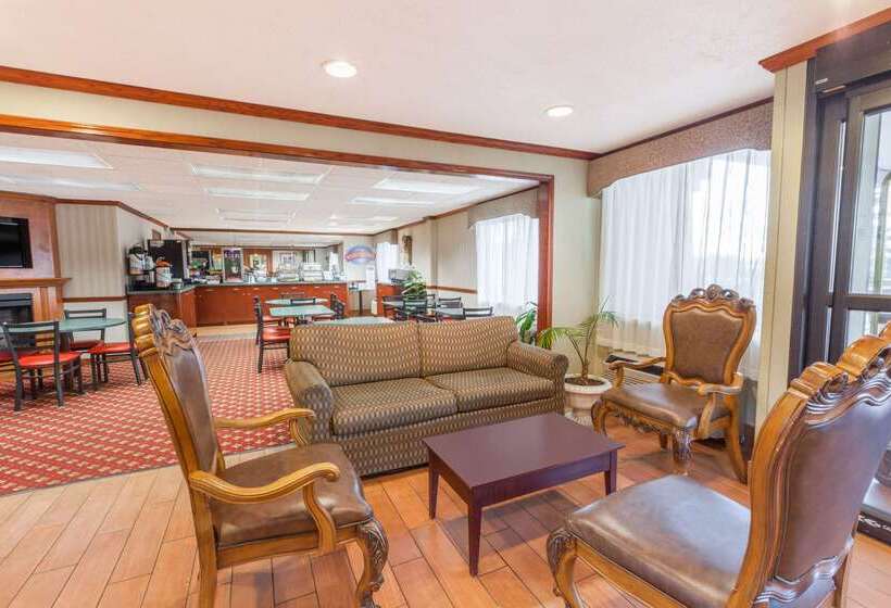 هتل Red Roof Inn Flint
