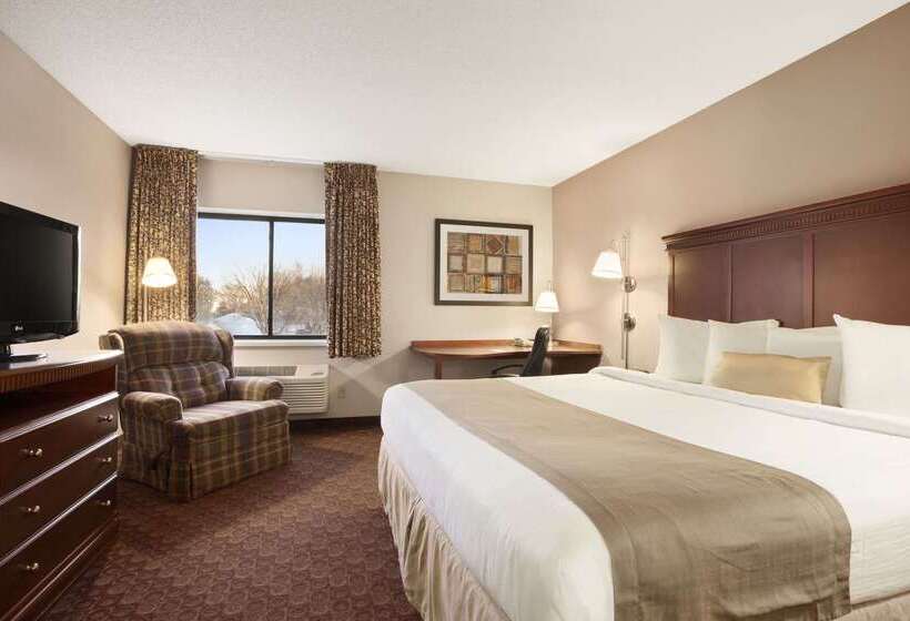 Hotel Baymont By Wyndham Sioux Falls